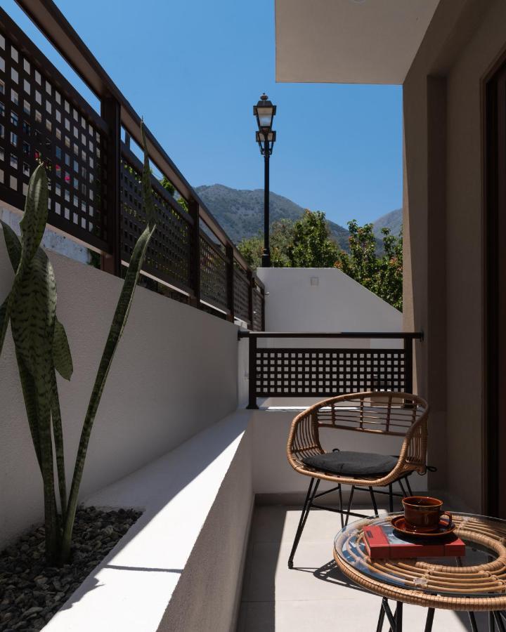 O-Cyanea Villa With Heated Pool Kournas ภายนอก รูปภาพ