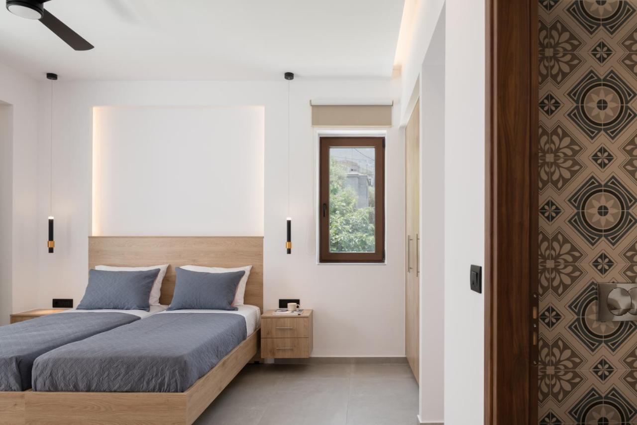 O-Cyanea Villa With Heated Pool Kournas ภายนอก รูปภาพ